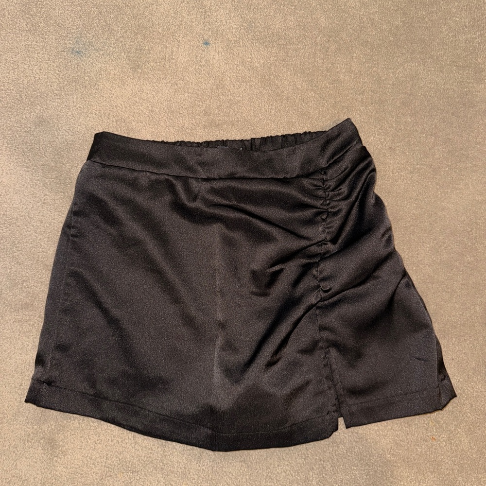 Elegant Black Mini Skirt
